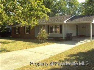 5905 Richfield Ave, Hope Mills, NC 28348
