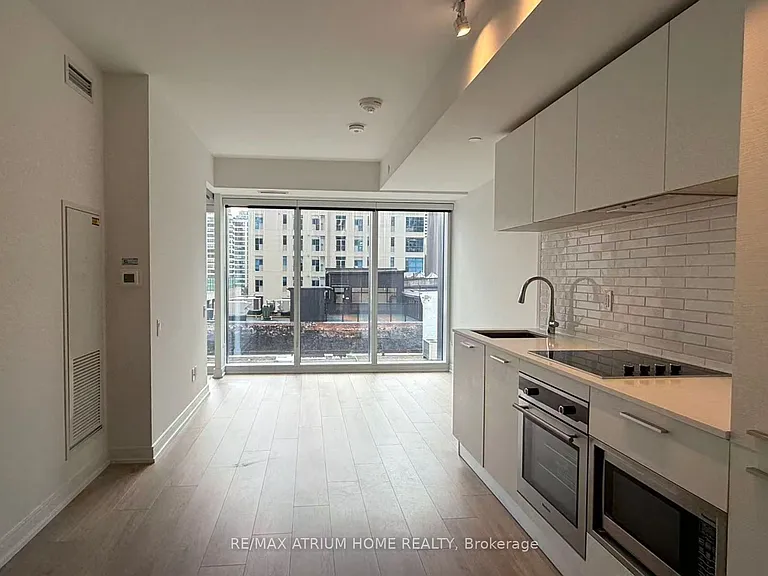 3 Gloucester St #301 — Photo 4