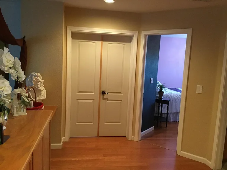 Chaplin Ct — Photo 5