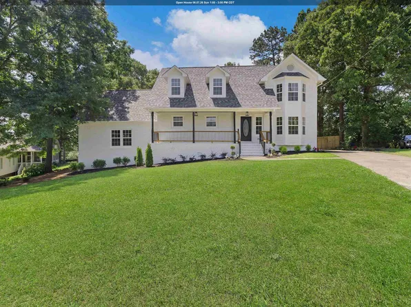 292 Kentwood Dr, Alabaster, AL 35007