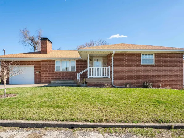 102 Lemont Ct, Fairmont, WV 26554