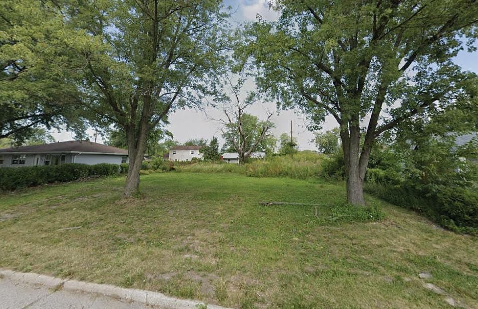 1st image of 393 Millport Dr