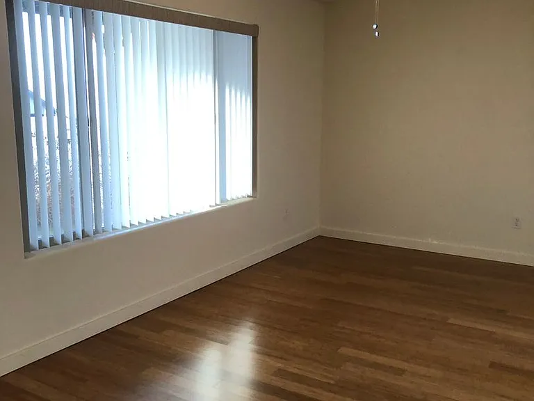 4334 Vineyard Ter — Photo 23
