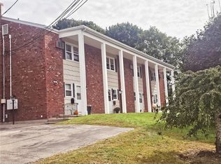 21 Crestview Dr APT B, Westerly, RI 02891