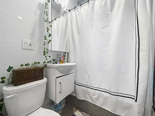 Rented by Skyward | media 22