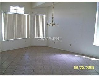 4th image of 8417 Honeywood Cir