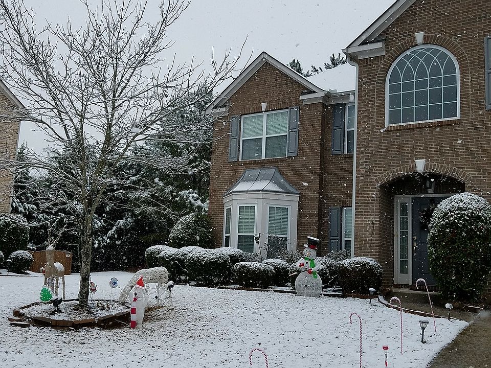 2nd image of 2950 Crooked Stick Dr