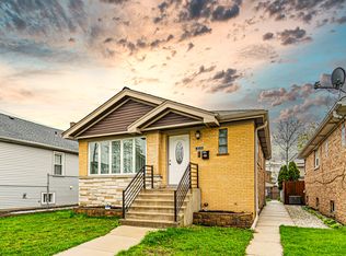 3218 N Oconto Ave, Chicago, IL