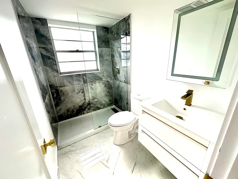 121 Sheffield St E #F — Photo 12