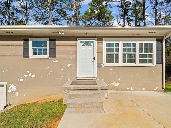 4th image of 171 Keith St