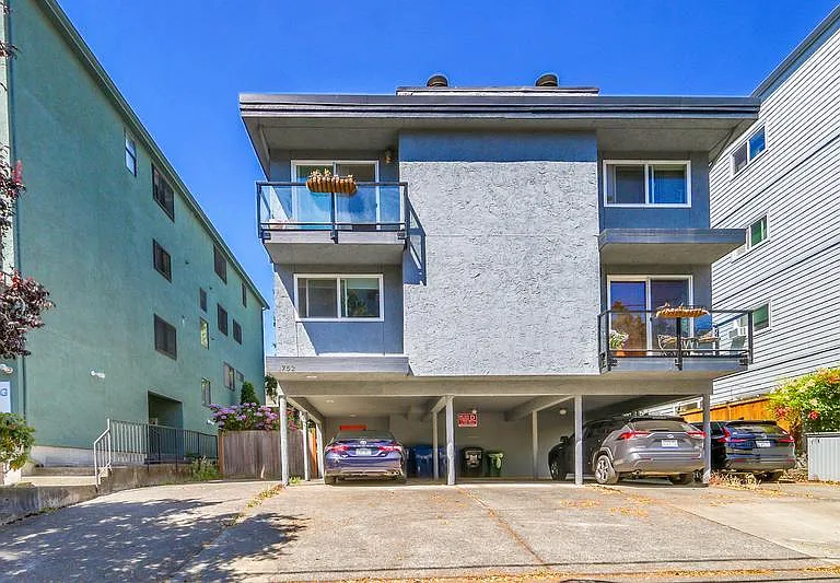1752 NW 57th St #2 — Photo 10