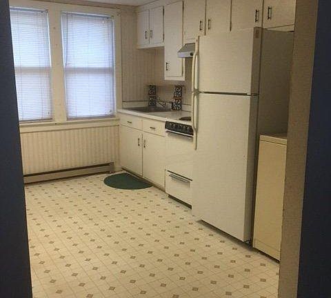 2nd image of 210 Avenue K