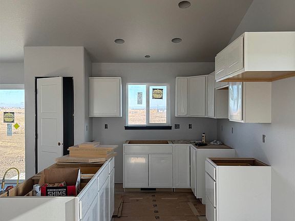 3rd image of 21892 Antelope Creek Rd