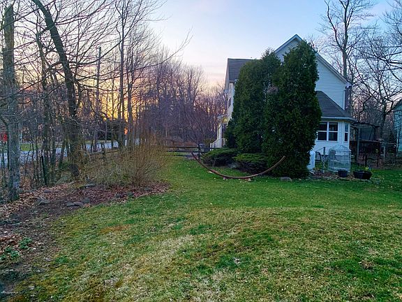 5th image of 2219 Pine Valley Dr