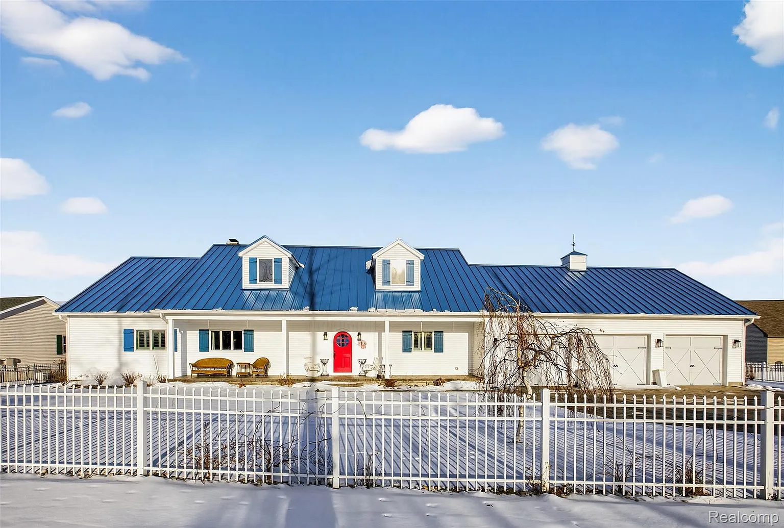 5110 Shorefront Ln photo 1