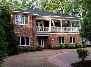 2805 Pine Ridge Ln, Virginia Beach, VA 23452