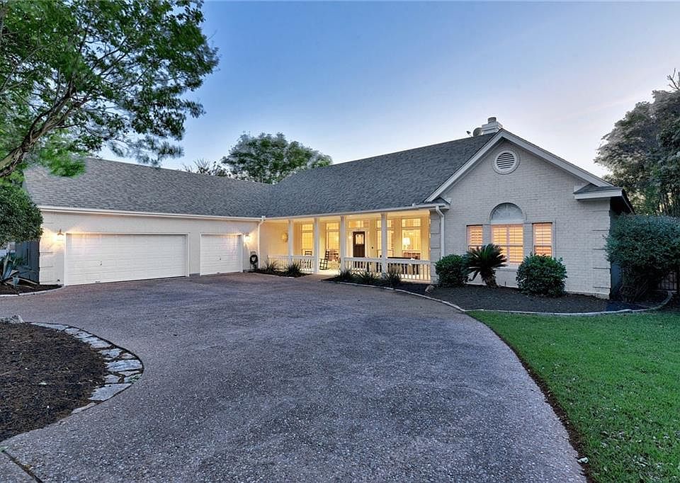 1st image of 105 Clubhouse Dr
