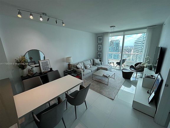 3rd image of 1080 Brickell Ave Unit 3507