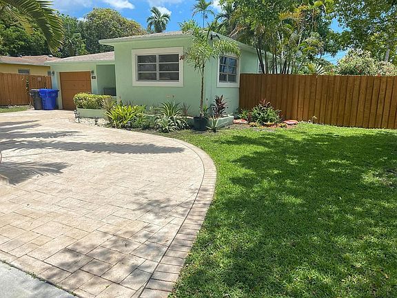 3rd image of 425 S 26th Avenue