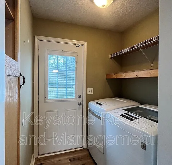 404 Sideline Dr — Photo 5