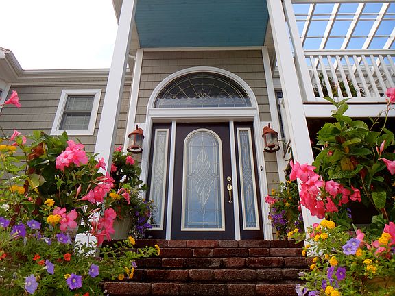 Front Entryway System
