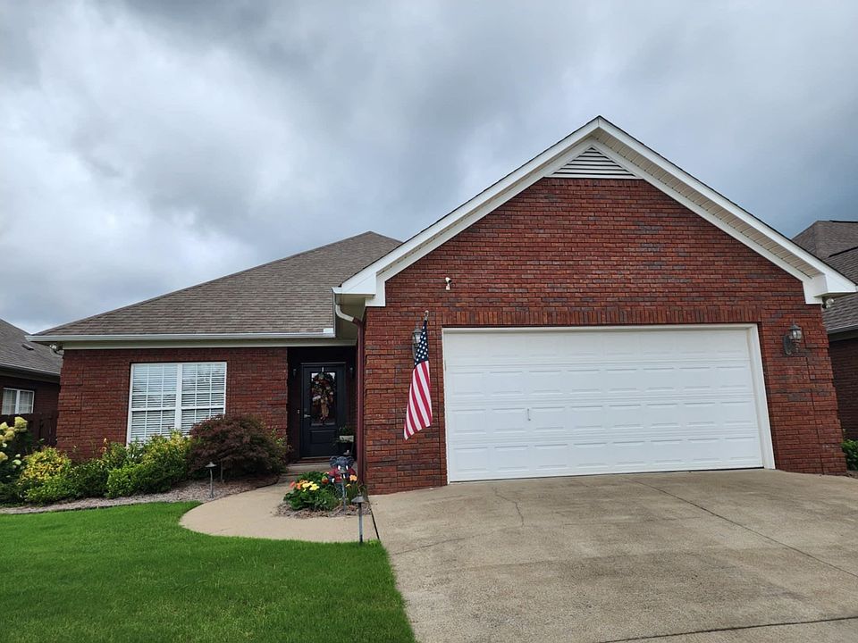 1st image of 212 Park Place Dr