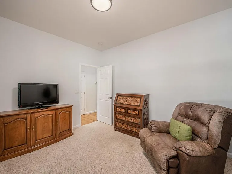 4220 Ravenna Pl — Photo 26