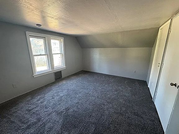 5th image of 75 Van Stallen St