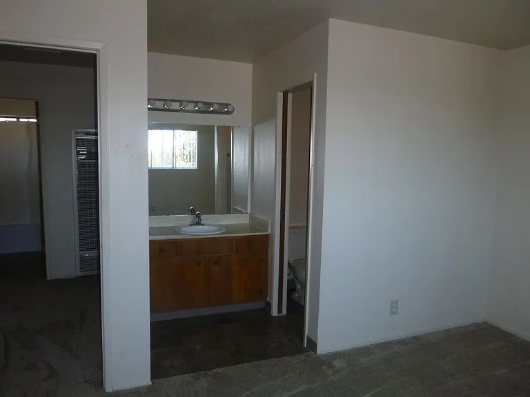2155 Fairway Dr #2 — Photo 9