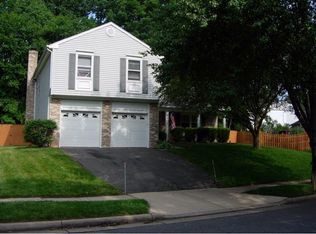 8322 Lindside Way #1, Springfield, VA 22153