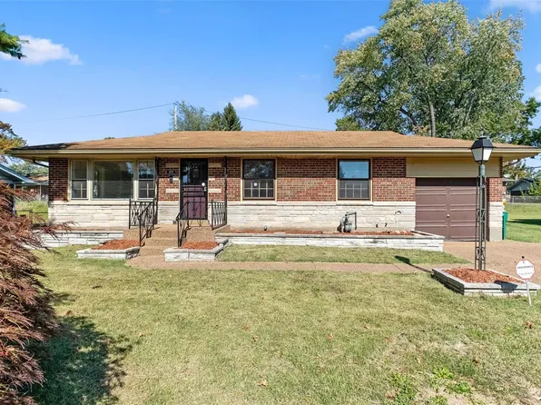 1257 Blodgett Dr, Saint Louis, MO 63137
