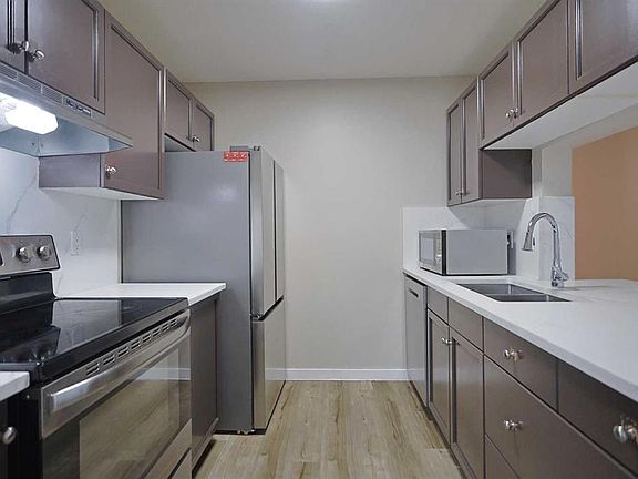 2nd image of 2022 SW Canyon Meadows Dr SE #109