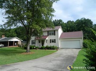 21 Town & Country Dr, Cartersville, GA 30120