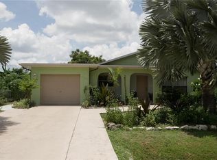 5209 Perry Ln, Naples, FL 34113
