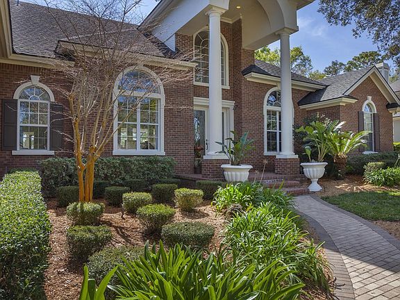 Front Walk & Entry