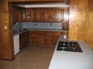 310 Van Winkle St, Lake Jackson, TX 77566