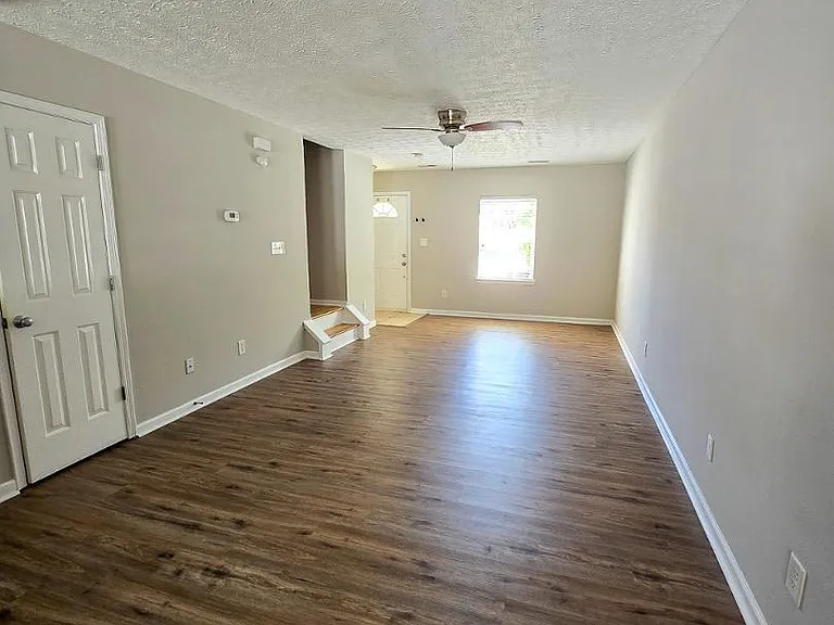 3105 Ivey Wood Ln — Photo 7