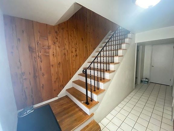 4th image of 337 Harvey Ave