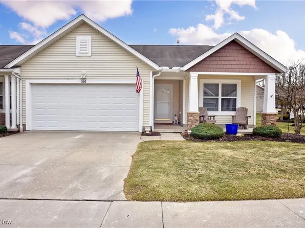 896 Bristol Dr, Akron, OH 44312
