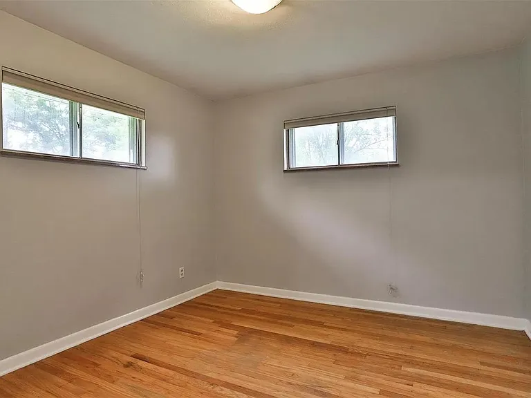 118 Irene Dr — Photo 8
