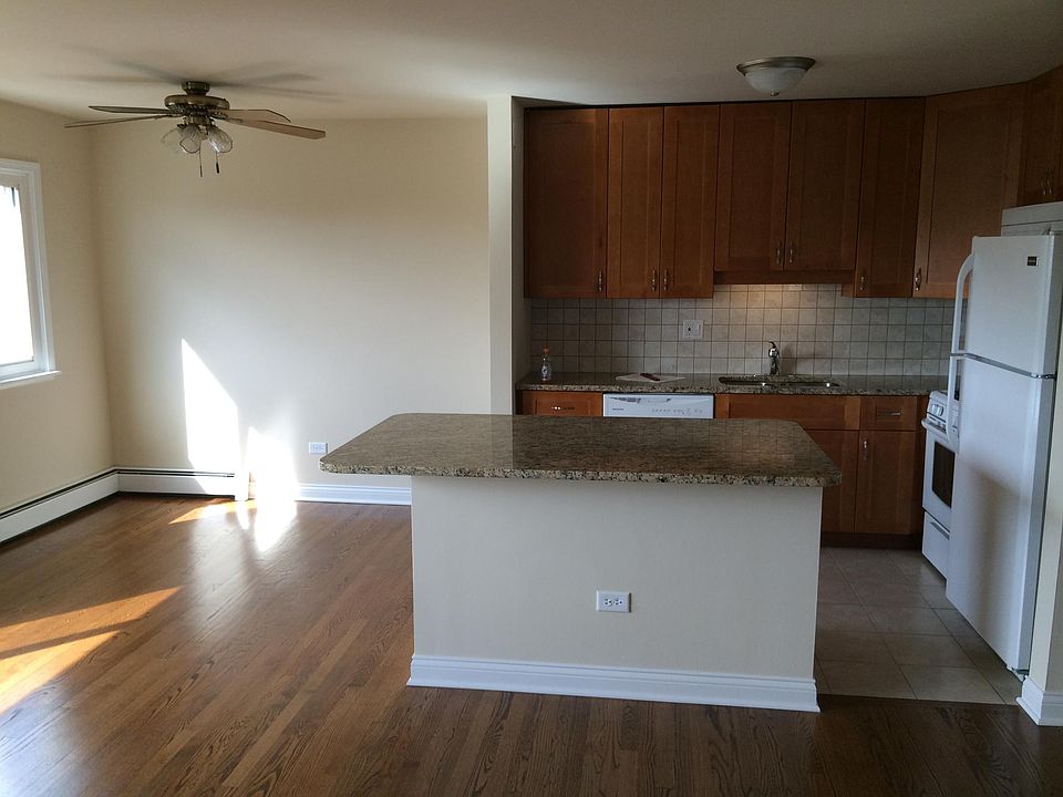 1st image of 2920 N Harlem Ave APT 5F