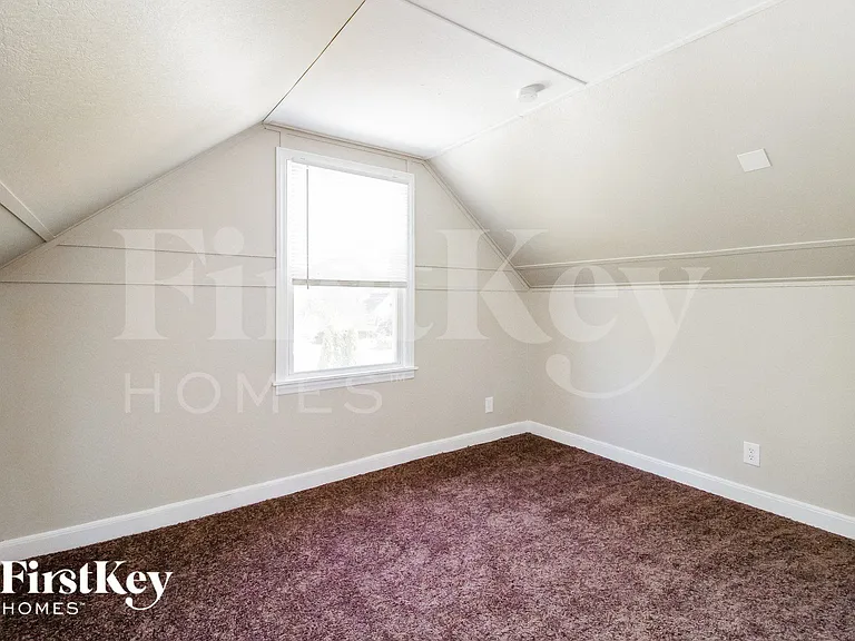 12 Gambier Cir — Photo 13