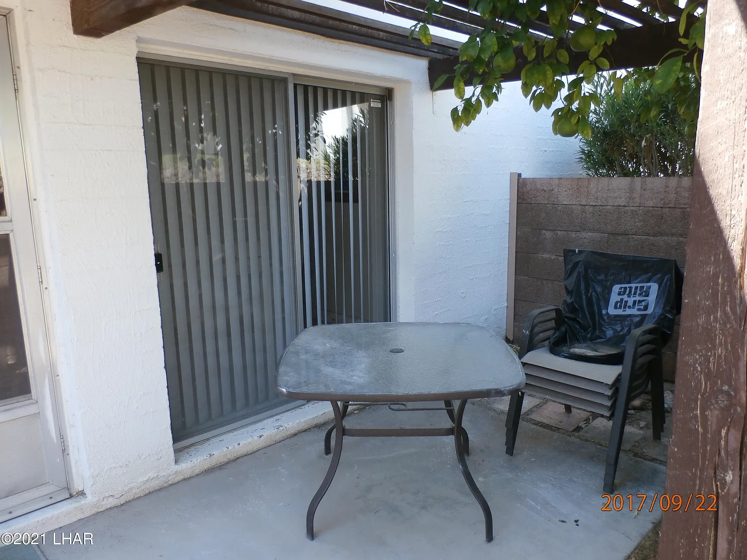 2 bed, 1.5 bath, 998 sqft, $2,000 — Photo 4