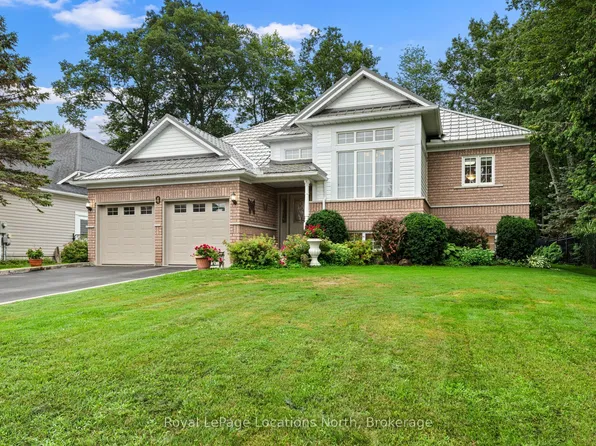 4 Trailwood Pl, Wasaga Beach, ON L9Z 1M6