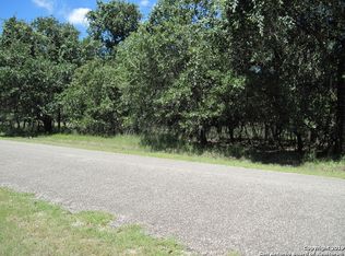 344 Fleetwood Ln, Adkins, TX 78101