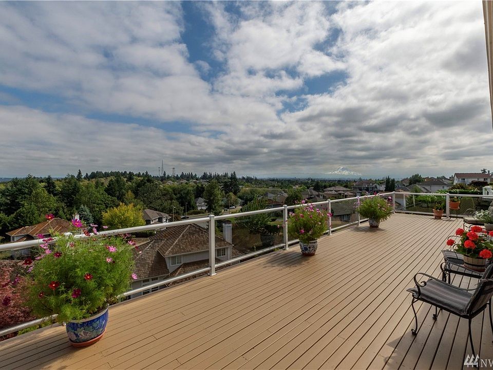 1st image of 5301 Orca Dr NE