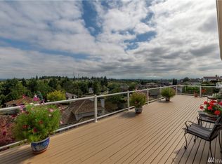 5301 Orca Dr NE, Tacoma, WA
