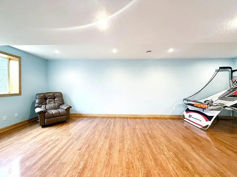 3655 Stone Point Dr NE — Photo 20