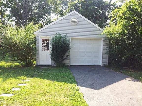 5th image of 1634 N Thompson Dr