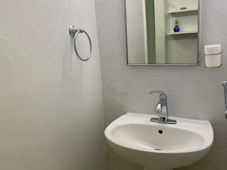 2817 E Lester St #1 — Photo 9